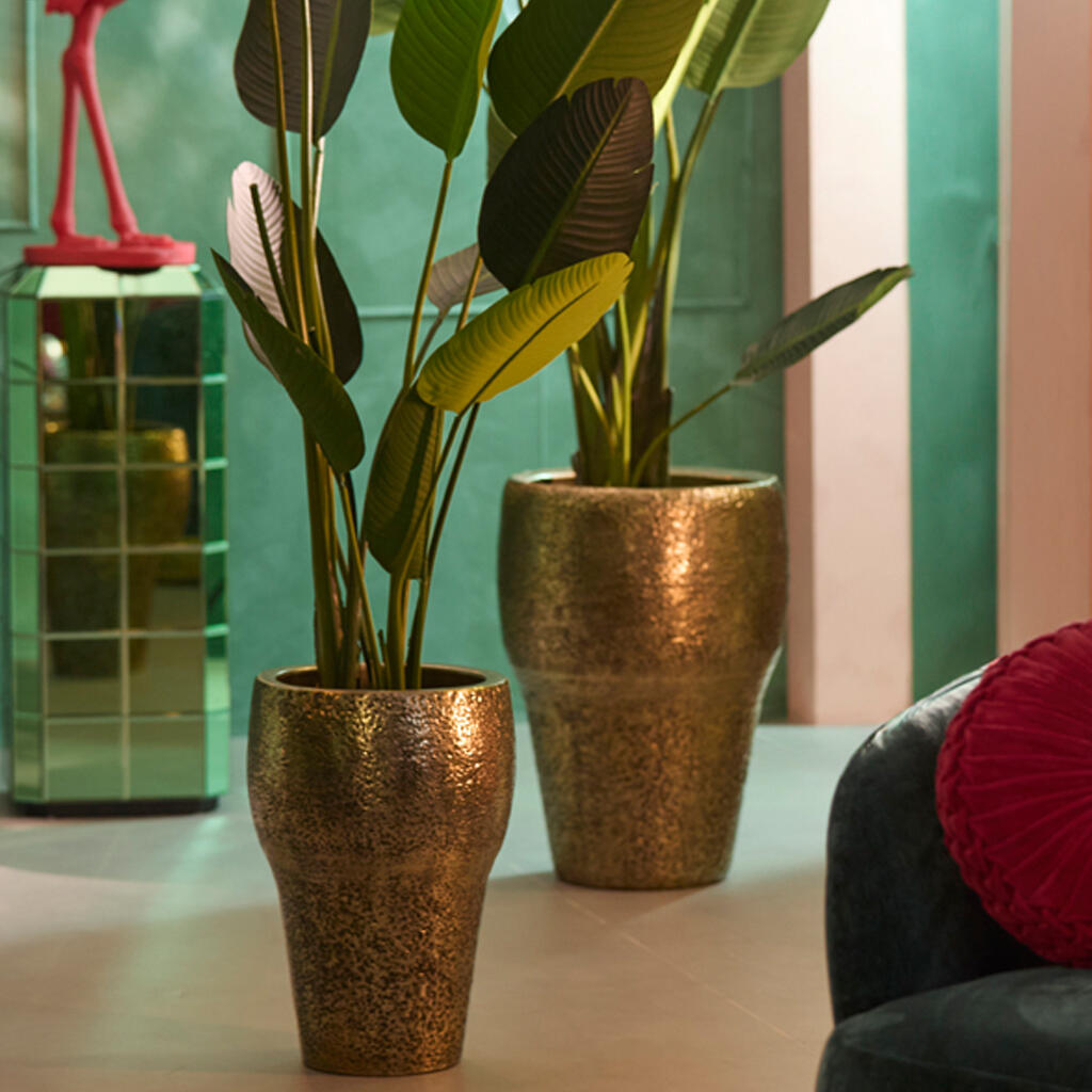 FLOWERPOTS & PLANTERS