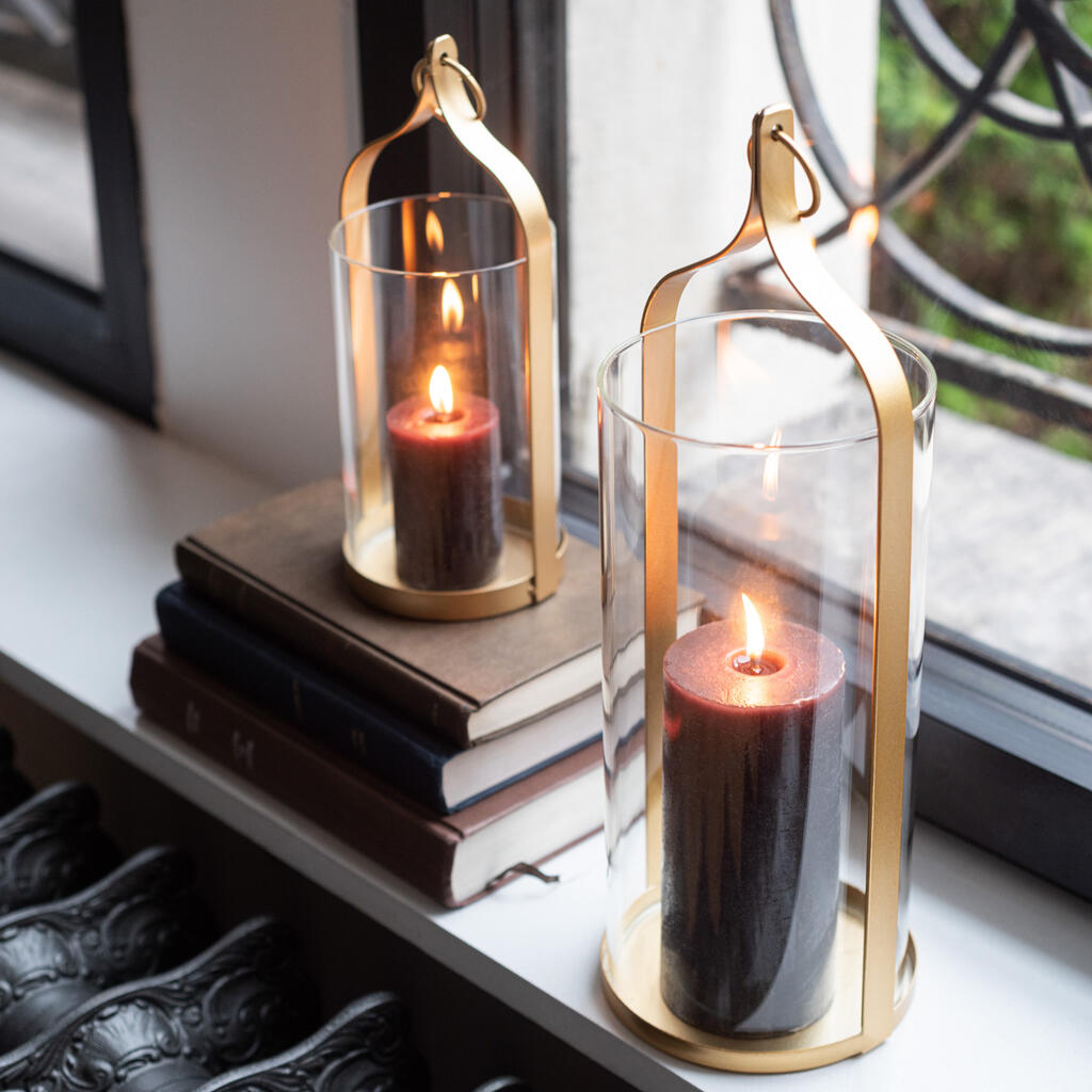 LANTERNS & HURRICANES