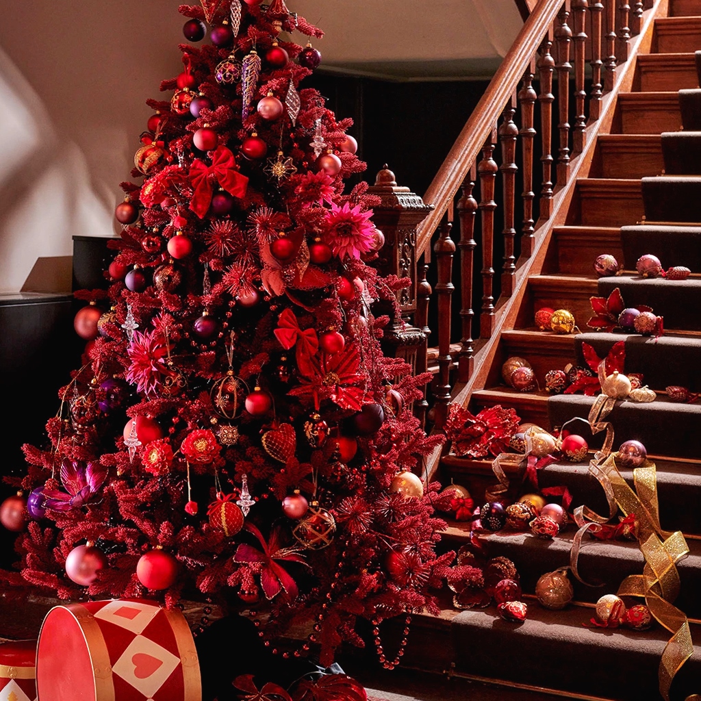 ARTIFICIAL TREES / TREE BASES