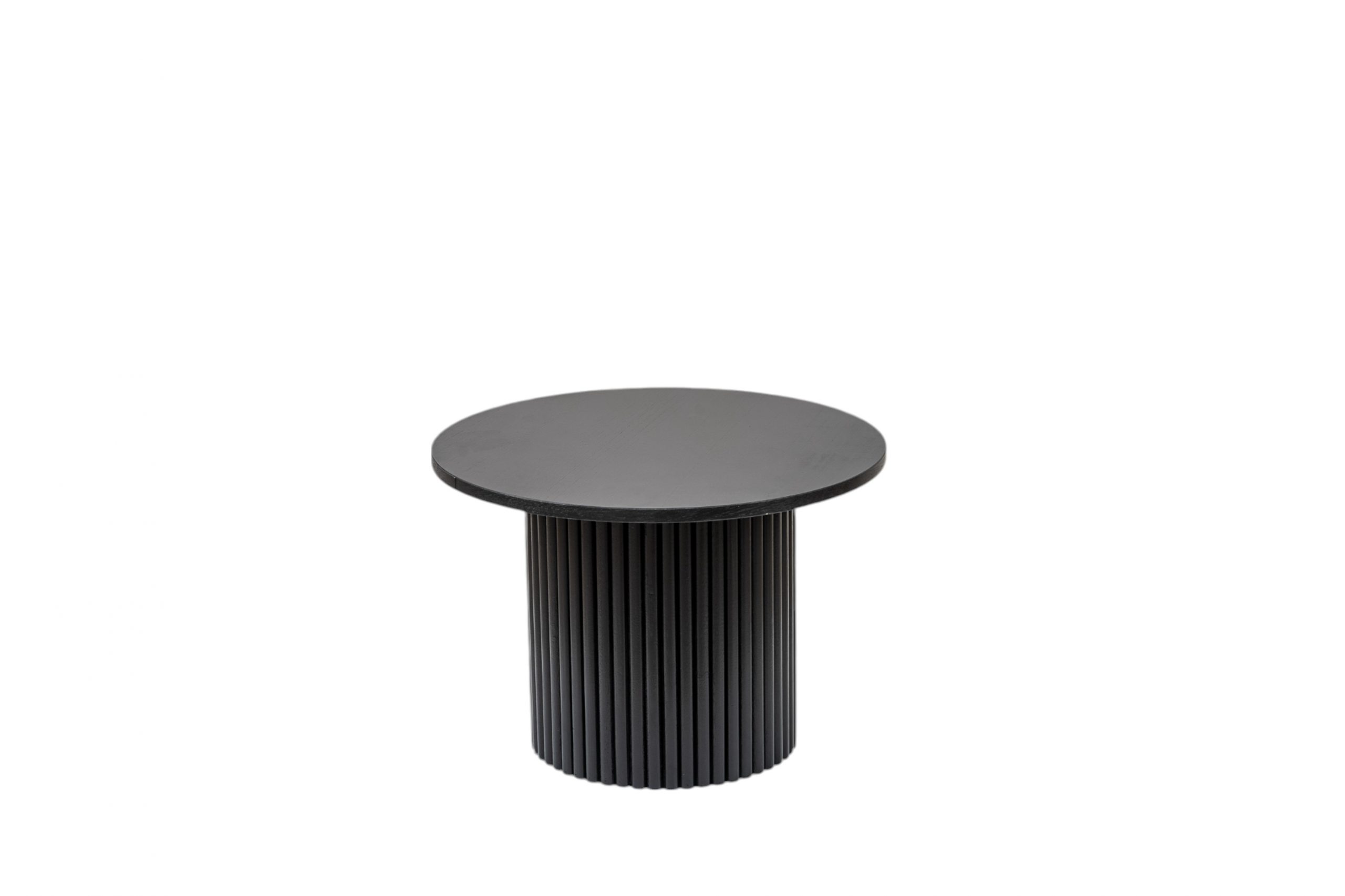 WOODEN ROUND TABLE BLACK