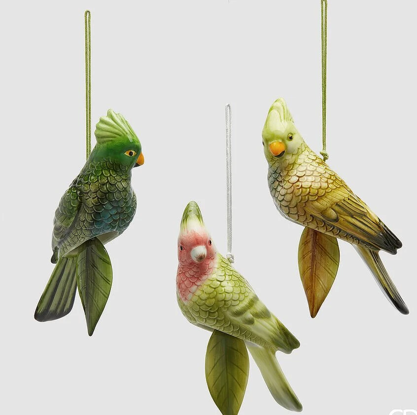 STONEWARE/DOLOMITE PARROT DECORATION WITH RANGES