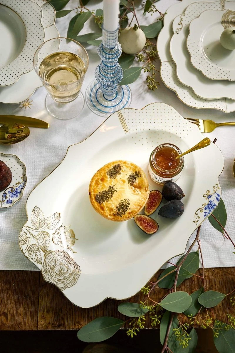 ROYAL WHITE COLLECTION PORCELAIN OVAL PLATTER