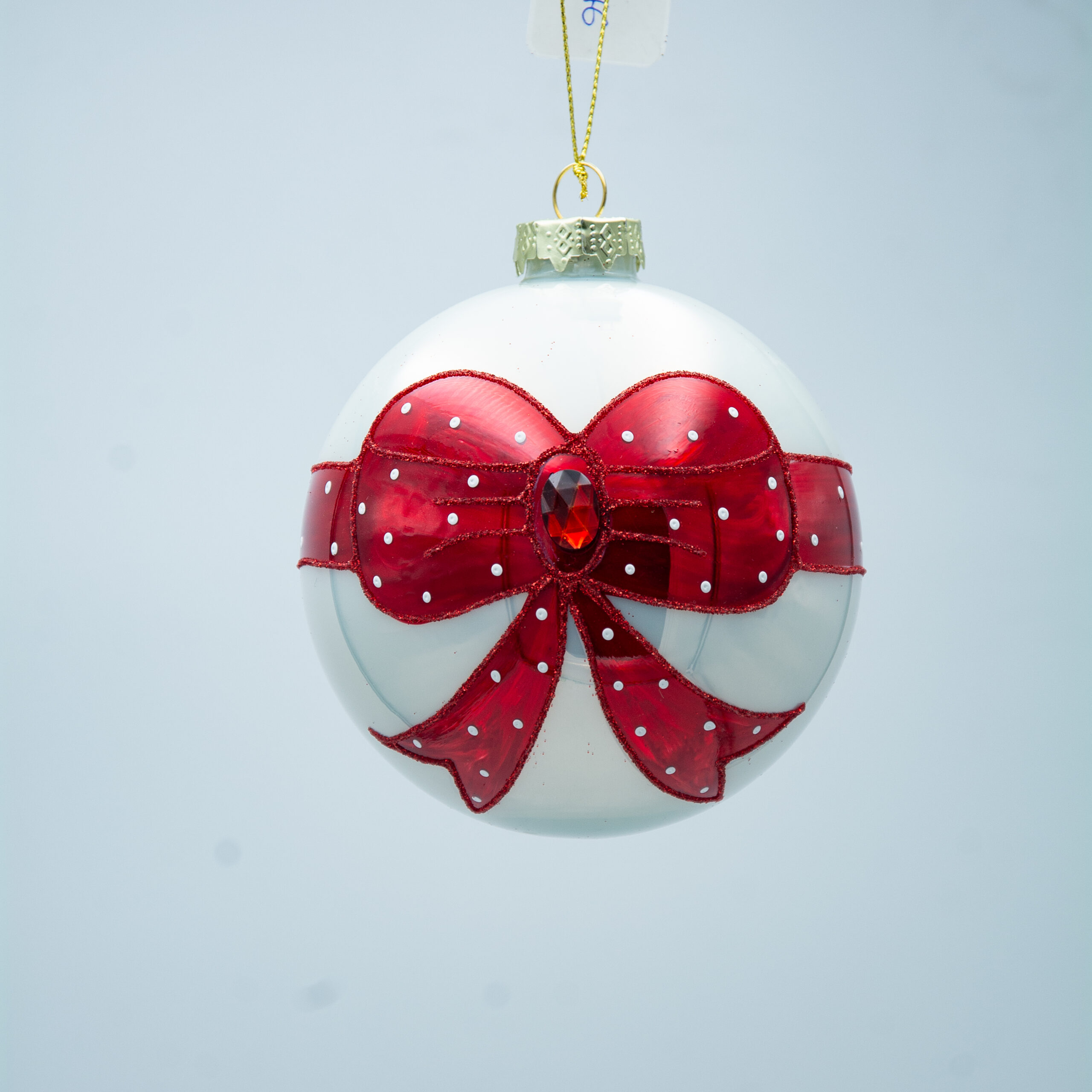 GLASS BALL WHITE W RED BOW SET 4PCS