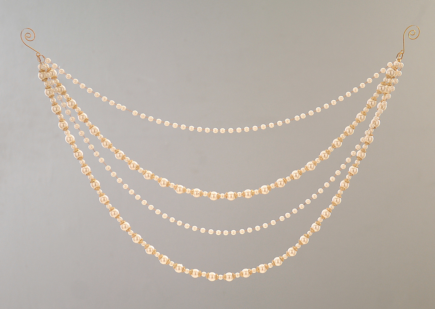 GOLD PEARLS HANGING ORNAMENT W RHINESTONE DETAIL
